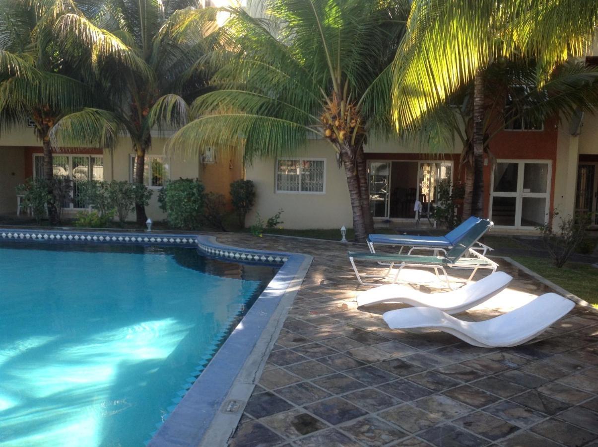 Lovely Apartment In Flic En Flac, Close To The Beach And All Amenities. Exteriör bild