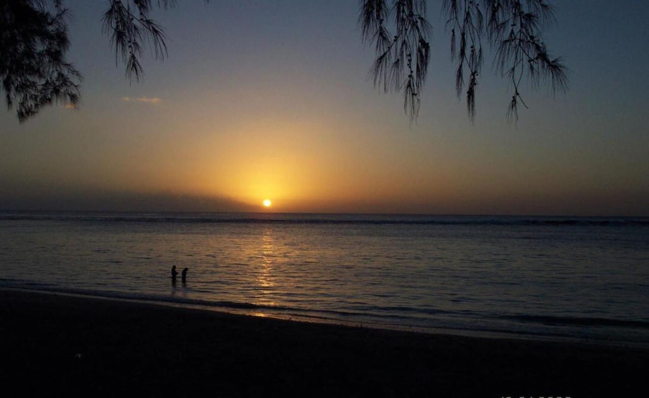 Lovely Apartment In Flic En Flac, Close To The Beach And All Amenities. Exteriör bild
