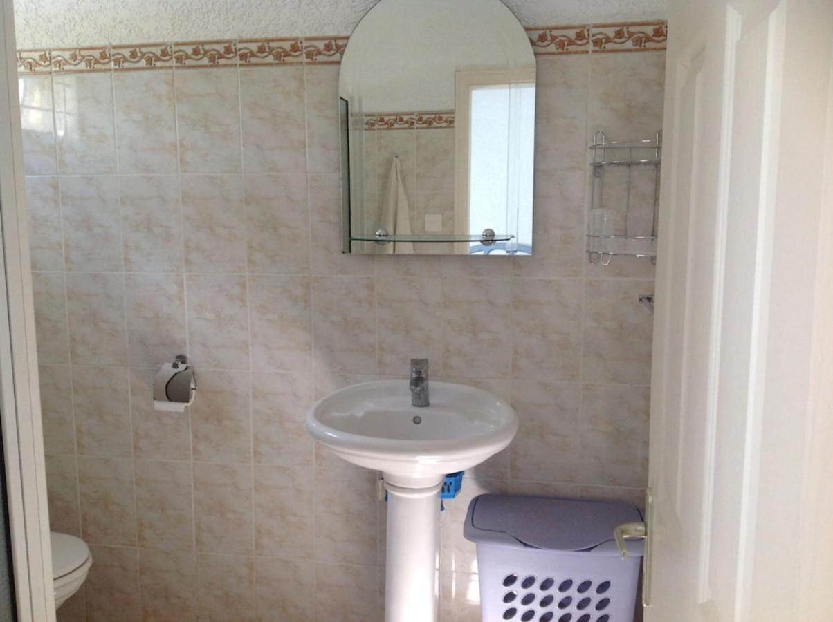 Lovely Apartment In Flic En Flac, Close To The Beach And All Amenities. Exteriör bild