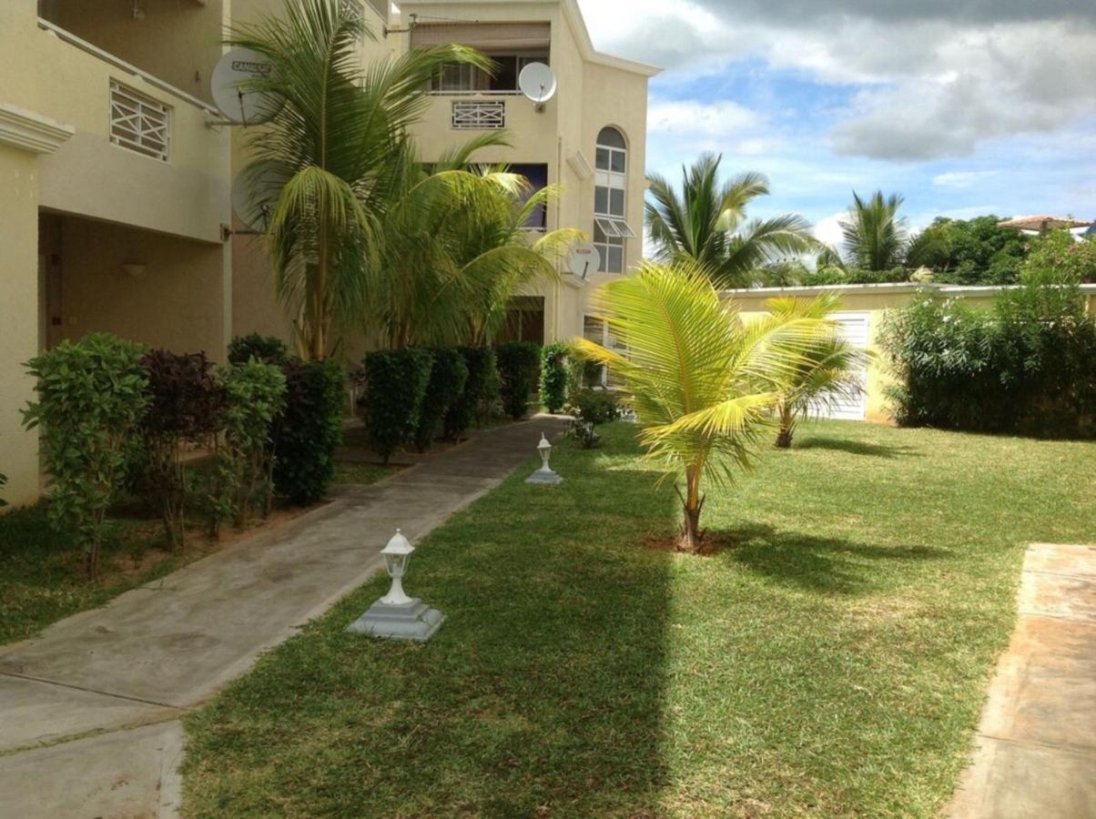 Lovely Apartment In Flic En Flac, Close To The Beach And All Amenities. Exteriör bild